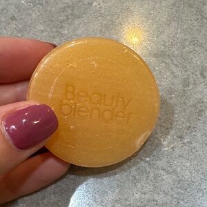 beautyblender Solid Cleanser - Gold